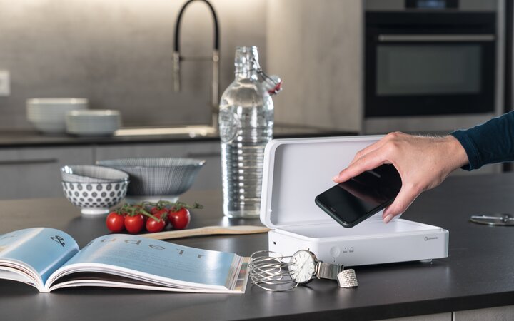 UV-C sterilization box